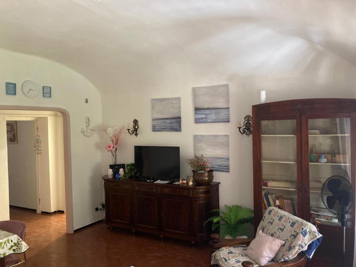 La Terrazza Di Ameglia Alta Exterior foto